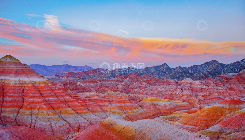 高清大图下载【趣麦麦图】夕照下缤纷梦幻的七彩丹霞景致