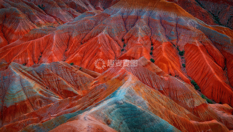 高清大图下载【趣麦麦图】上帝调色盘下的绝美丹霞地貌