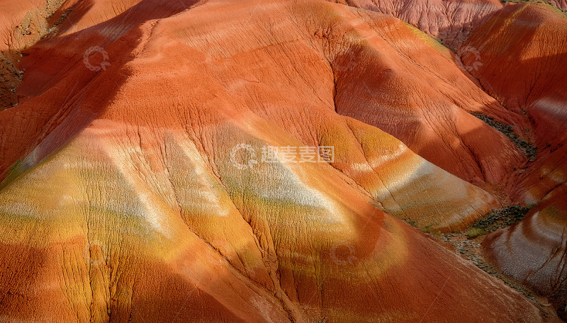 高清大图下载【趣麦麦图】赤橙交融的独特丹霞纹理奇观