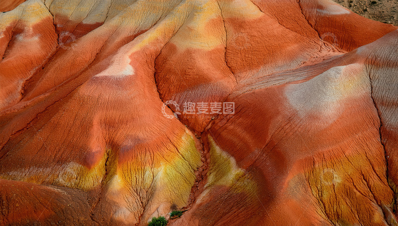 高清大图下载【趣麦麦图】赤黄相间的迷人丹霞地貌特写