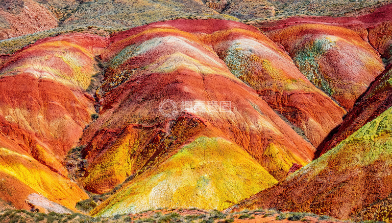 高清大图下载【趣麦麦图】绚丽多彩的天然彩色山丘景观