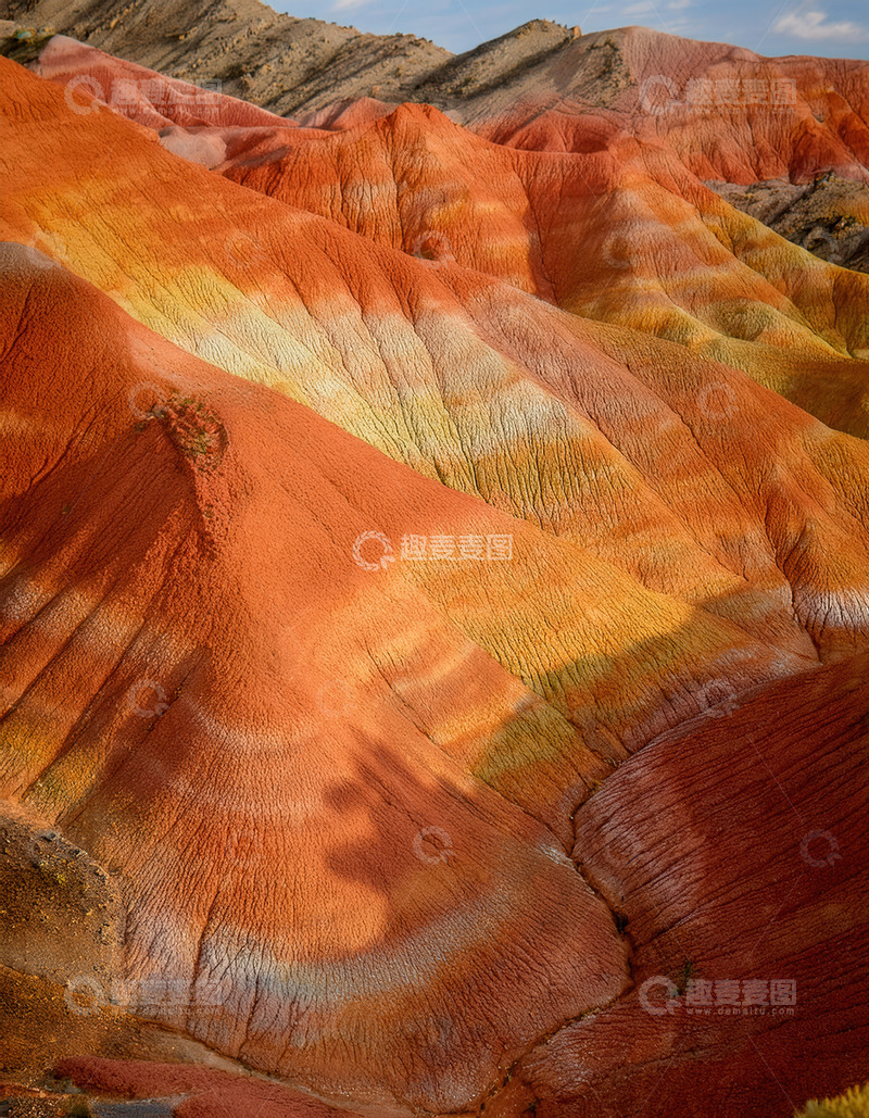 高清大图下载【趣麦麦图】彩纹交织的绚烂丹霞地貌奇观