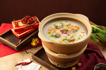 鲍鱼砂锅粥摄影图2