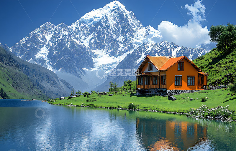 高清大图下载【趣麦麦图】雪山下的湖泊