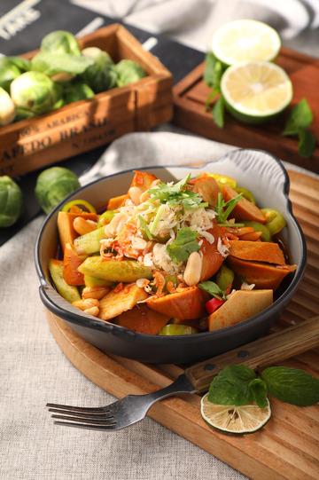 拌素鸡黄瓜下酒菜