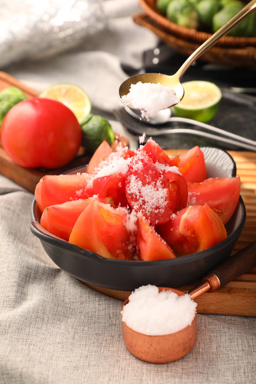 飘雪火焰山拌西红柿