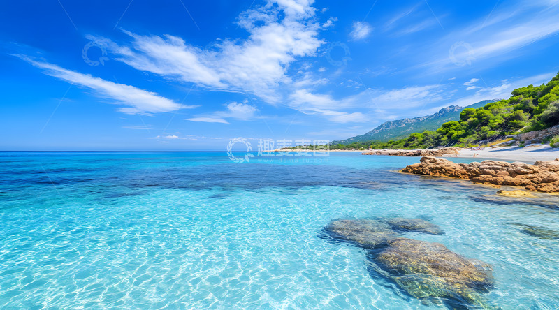 高清大图下载【趣麦麦图】晴朗天空下的大海4