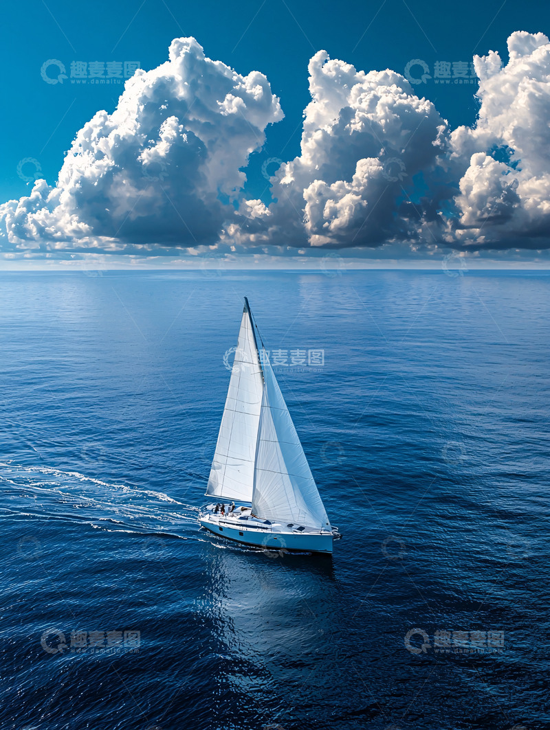 高清大图下载【趣麦麦图】航行中的白色帆船