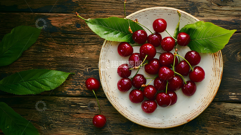 高清大图下载【趣麦麦图】-俯瞰盘子里车厘子图片