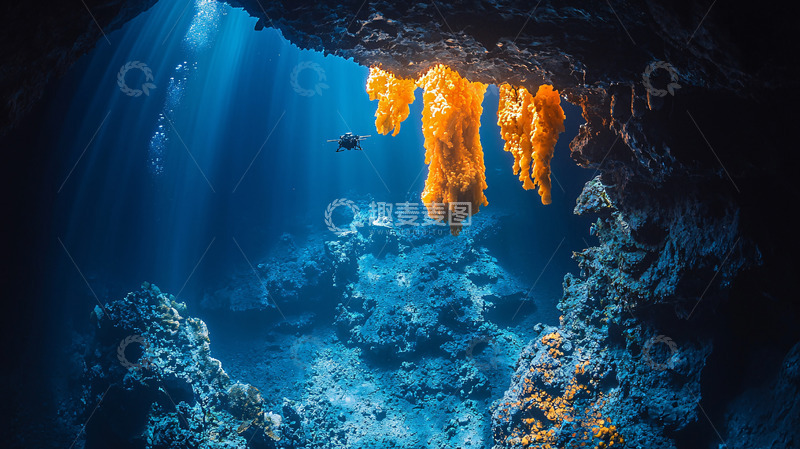 高清大图下载【趣麦麦图】深海洞穴阳光照射