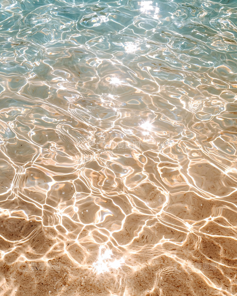 高清大图下载【趣麦麦图】阳光下的清澈海水