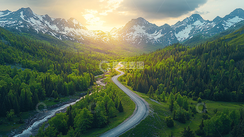 高清大图下载【趣麦麦图】蜿蜒公路穿梭绿色山谷