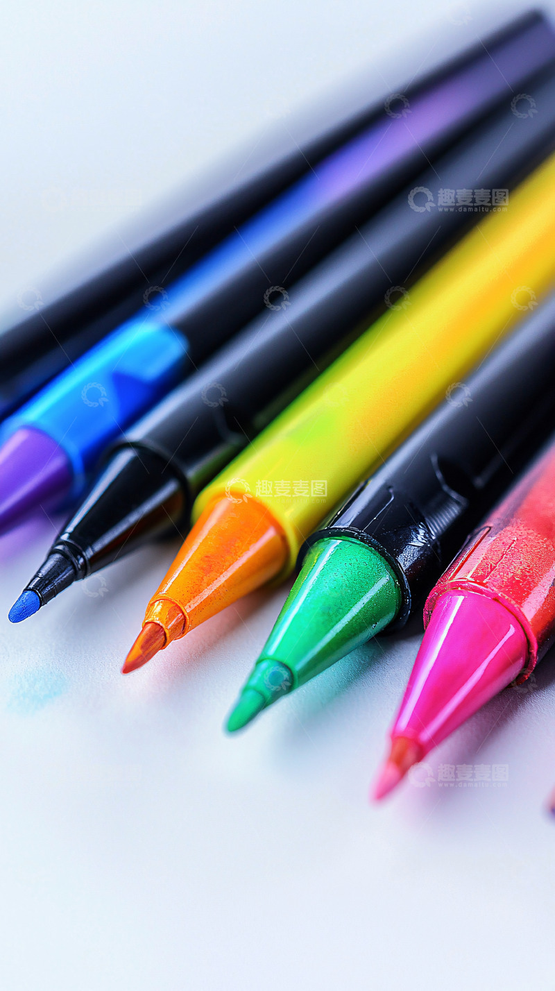 高清大图下载【趣麦麦图】彩色马克笔特写