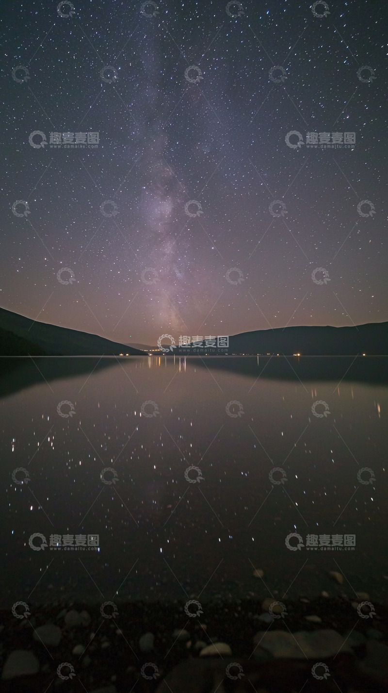 高清大图下载【趣麦麦图】星空倒影湖面