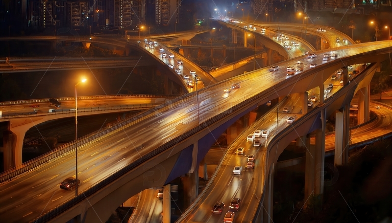 高清大图下载【趣麦麦图】夜幕下车如流水的城市立交桥