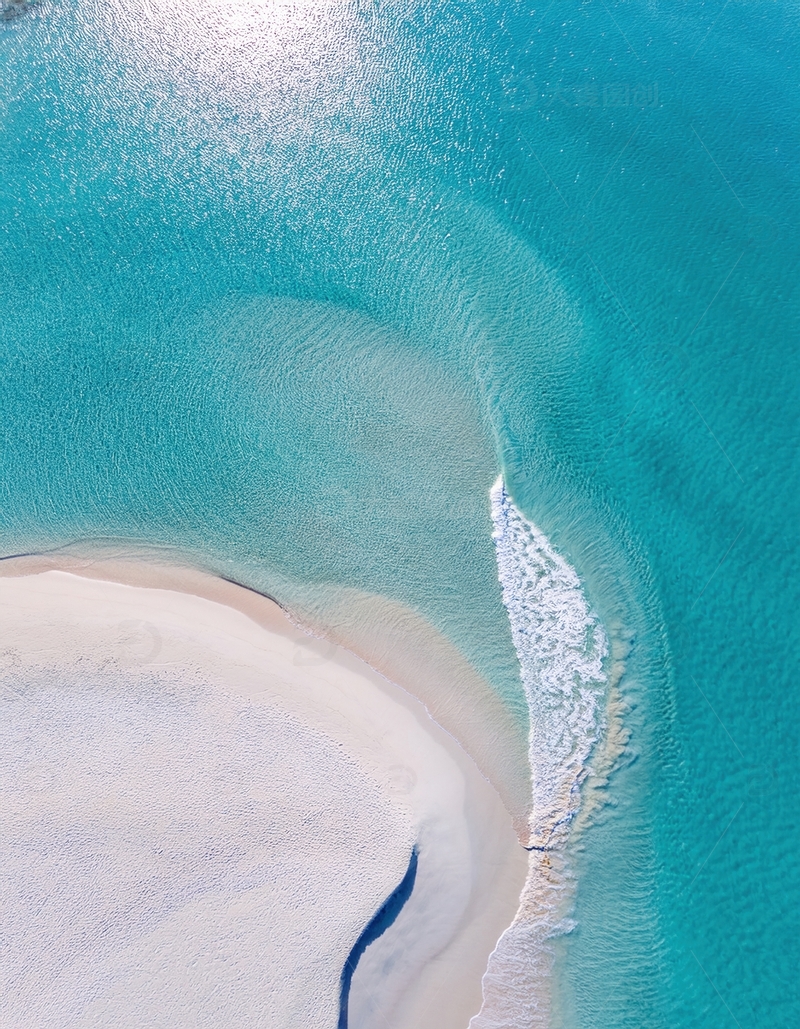 高清大图下载【趣麦麦图】俯瞰马尔代夫澄澈海水与蜿蜒沙滩