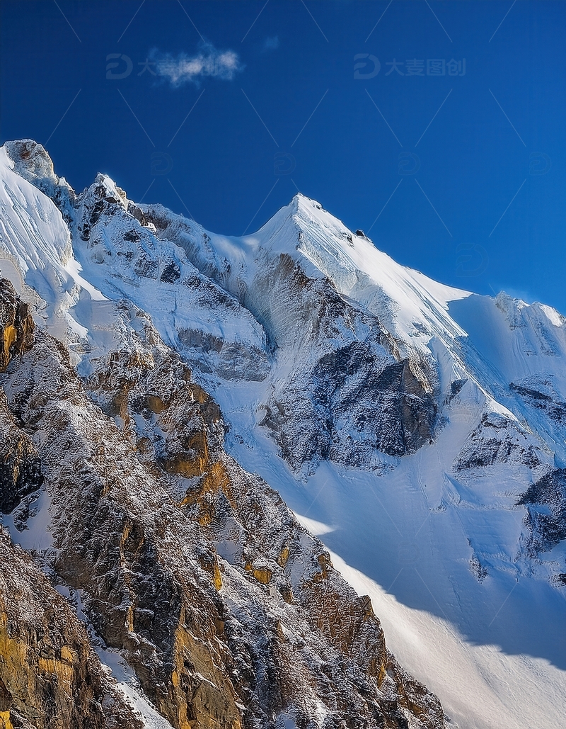 高清大图下载【趣麦麦图】蓝塘朗塘蓝天覆顶的巍峨冰雪峰