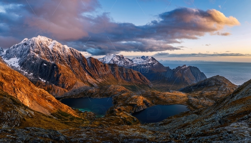 高清大图下载【趣麦麦图】挪威峡湾日暮下山湖相映的美景