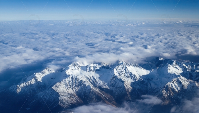 高清大图下载【趣麦麦图】云海之上连绵的喜马拉雅雪山