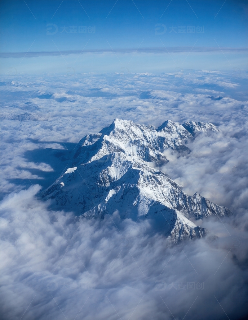 高清大图下载【趣麦麦图】云海簇拥的壮丽喜马拉雅雪峰