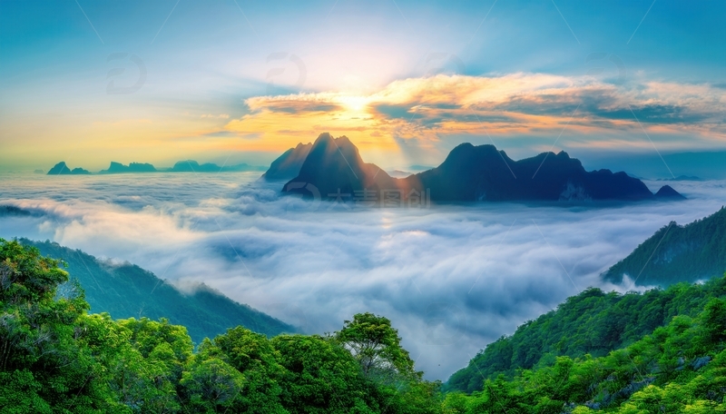高清大图下载【趣麦麦图】张家界日出云海间的壮美山林景