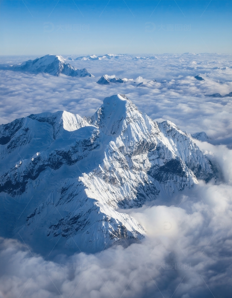 高清大图下载【趣麦麦图】云海之上傲立的喜马拉雅雪峰