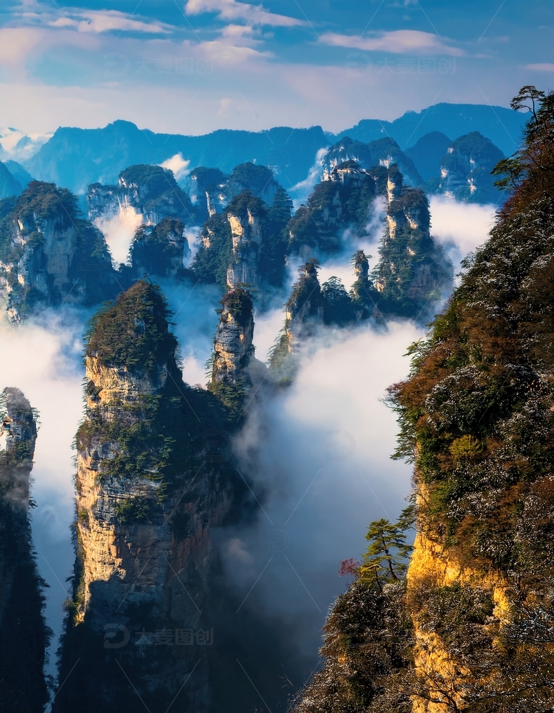 高清大图下载【趣麦麦图】张家界云海缭绕的壮美奇幻峰林