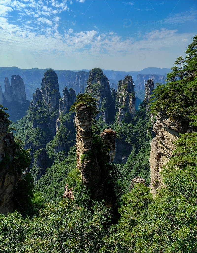 高清大图下载【趣麦麦图】张家界峰林翠影下的壮美自然景
