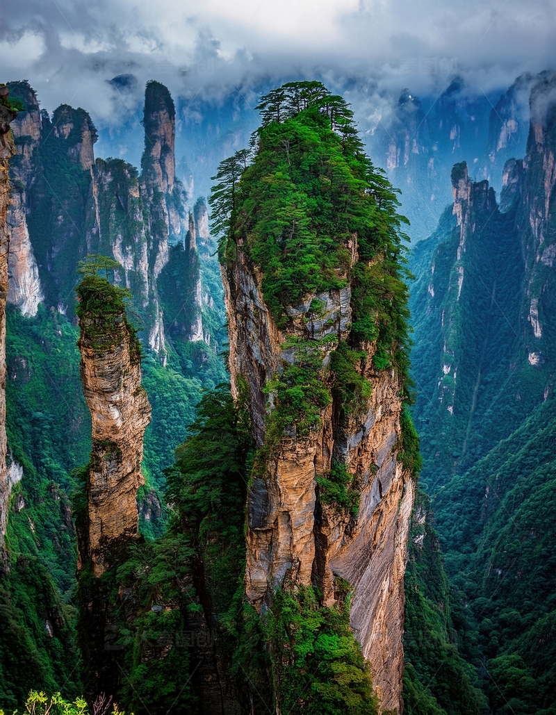 高清大图下载【趣麦麦图】张家界翠植覆峰的奇峻秀丽景致