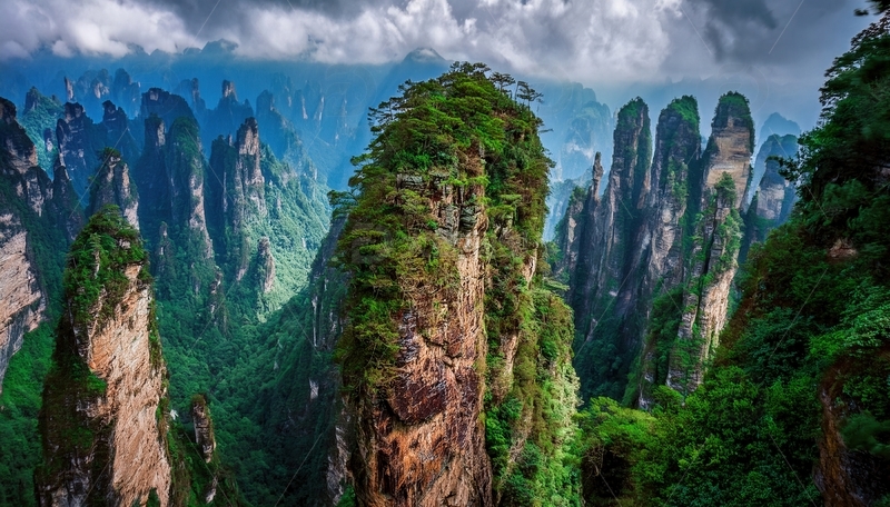 高清大图下载【趣麦麦图】张家界绿裹奇峰的秀丽山林胜景