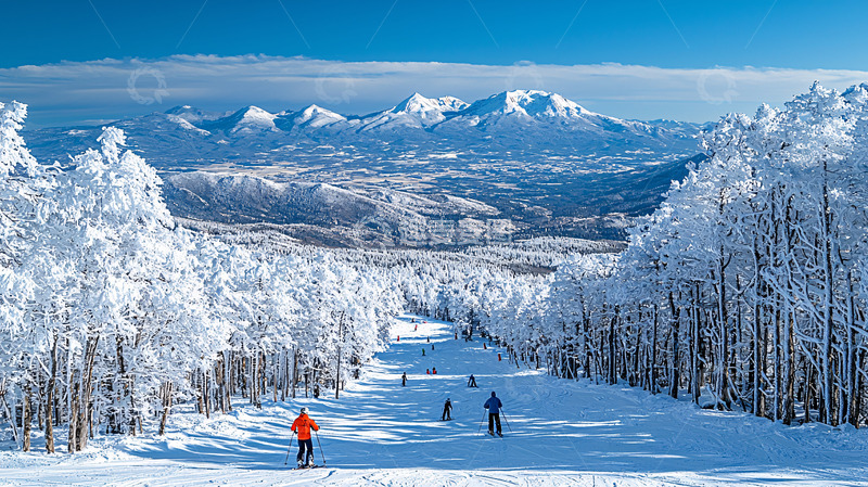 高清大图下载【趣麦麦图】雪山滑雪风景