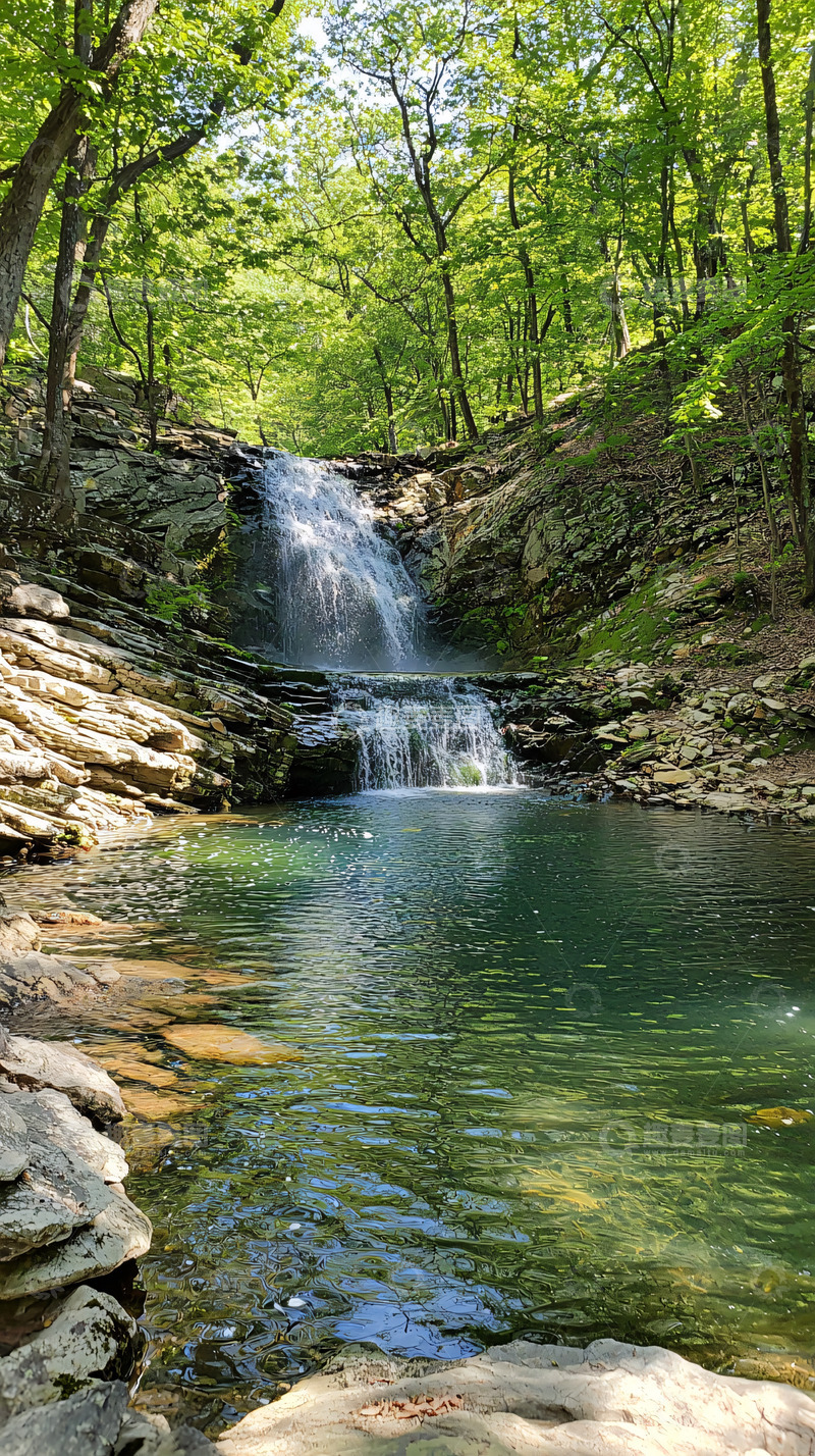 高清大图下载【趣麦麦图】山间的瀑布水潭