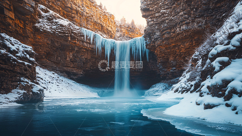 高清大图下载【趣麦麦图】冰雪覆盖的瀑布景观