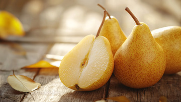 秋日阳光下的香梨