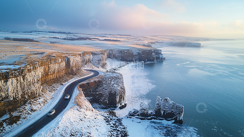 高清大图下载【趣麦麦图】冰雪覆盖的海岸公路