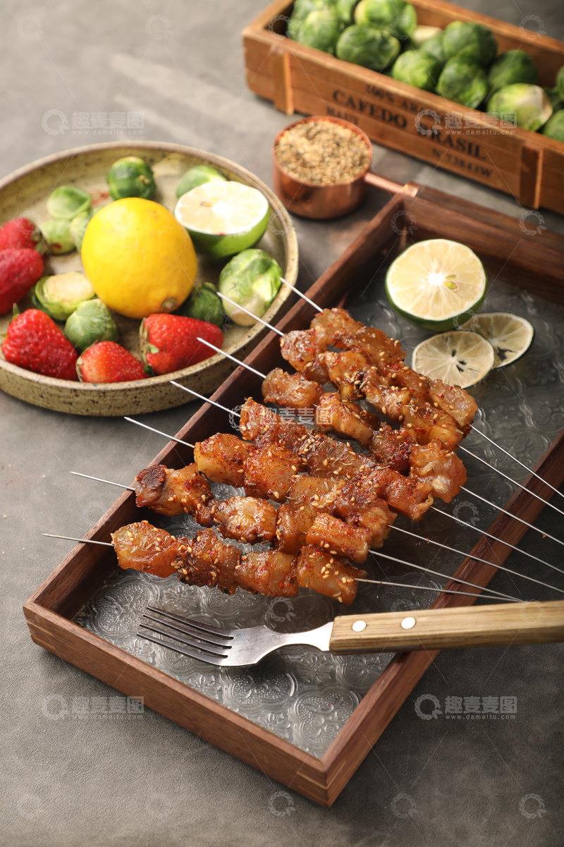 高清大图下载【趣麦麦图】东北烧烤炭烤熟筋1