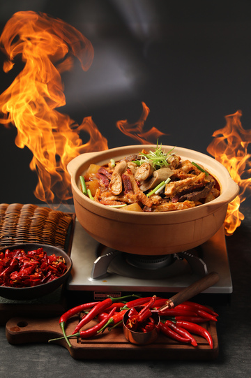 香辣牛杂煲砂煲