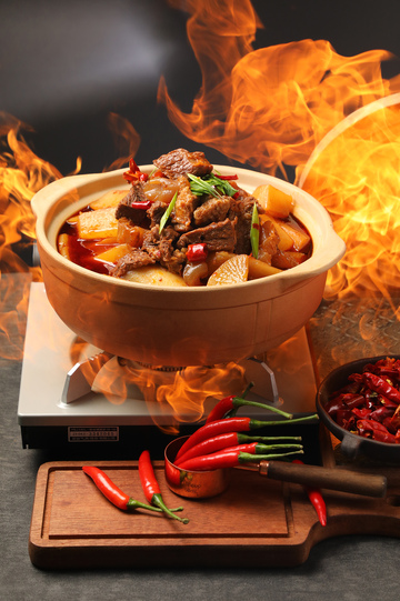 川香麻辣牛腩煲