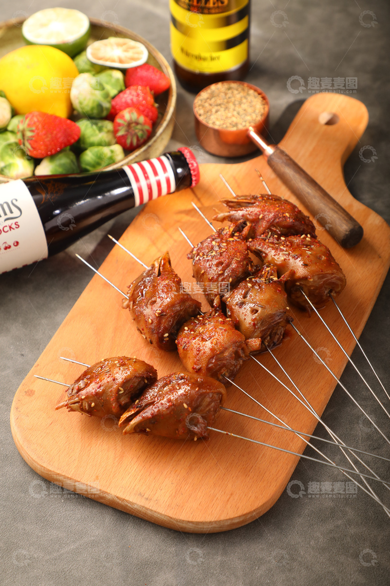 高清大图下载【趣麦麦图】东北烧烤炭烤鸡头