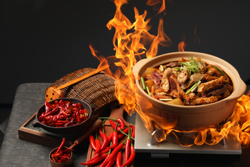 红唇香辣牛杂煲