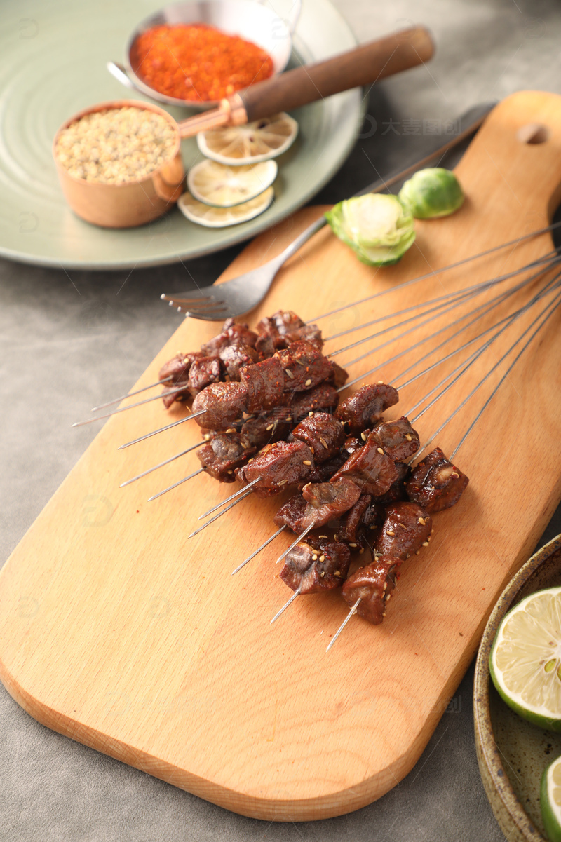 高清大图下载【趣麦麦图】东北烧烤焦香大油边
