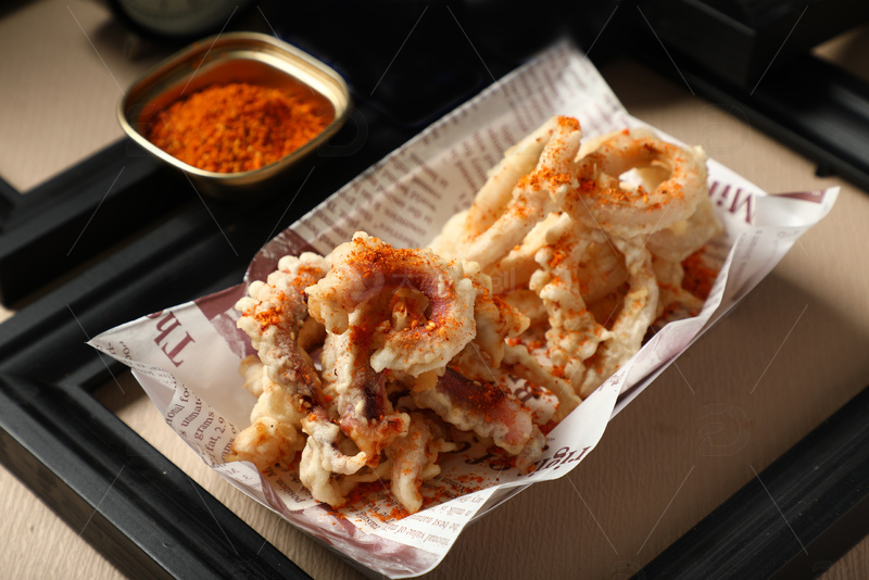 香炸鱿鱼摄影图