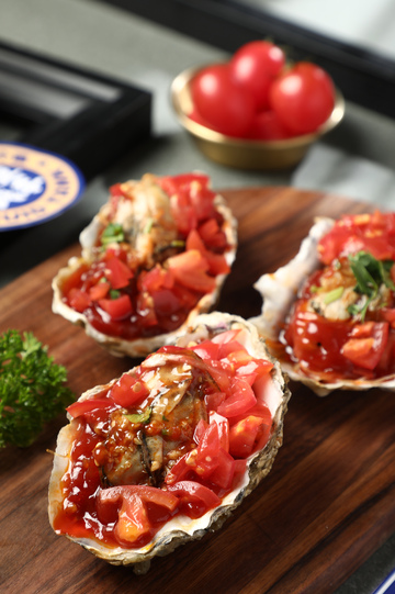 番茄生蚝摄影图