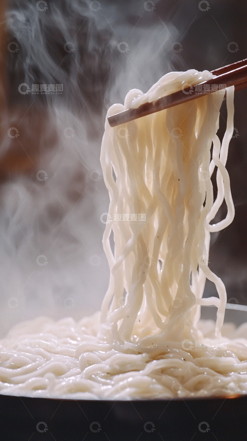 高清大图下载【趣麦麦图】热气腾腾的煮面条