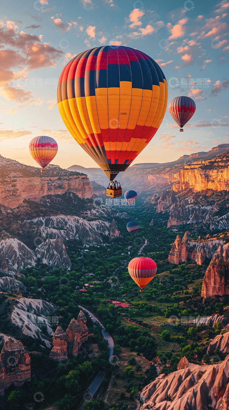 高清大图下载【趣麦麦图】热气球飞越峡谷