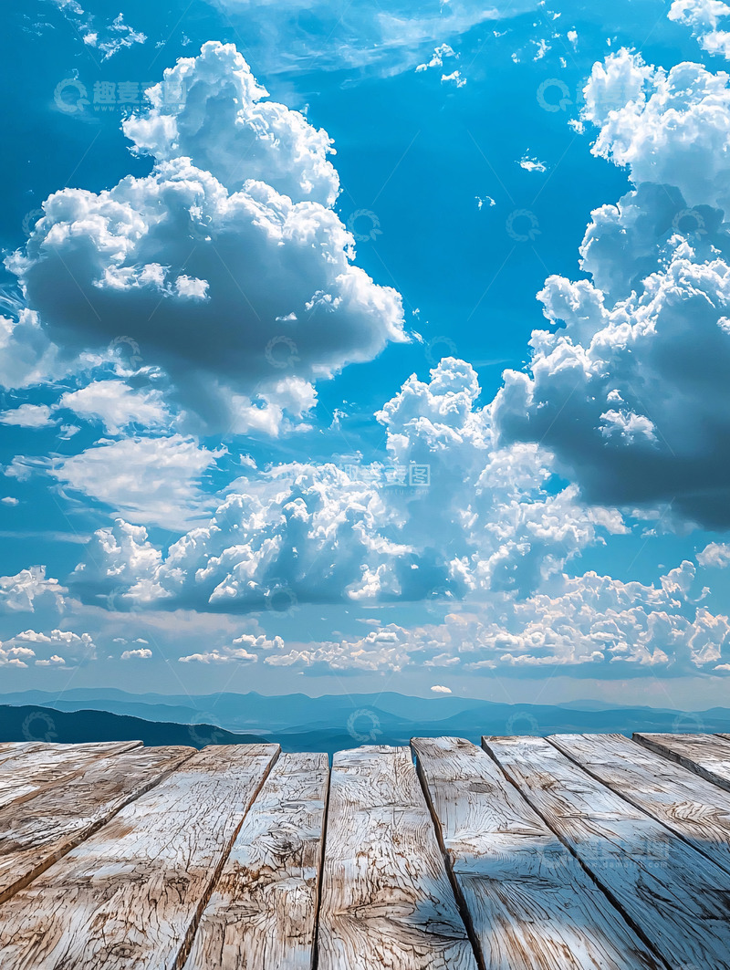 高清大图下载【趣麦麦图】蓝天白云下的木板路