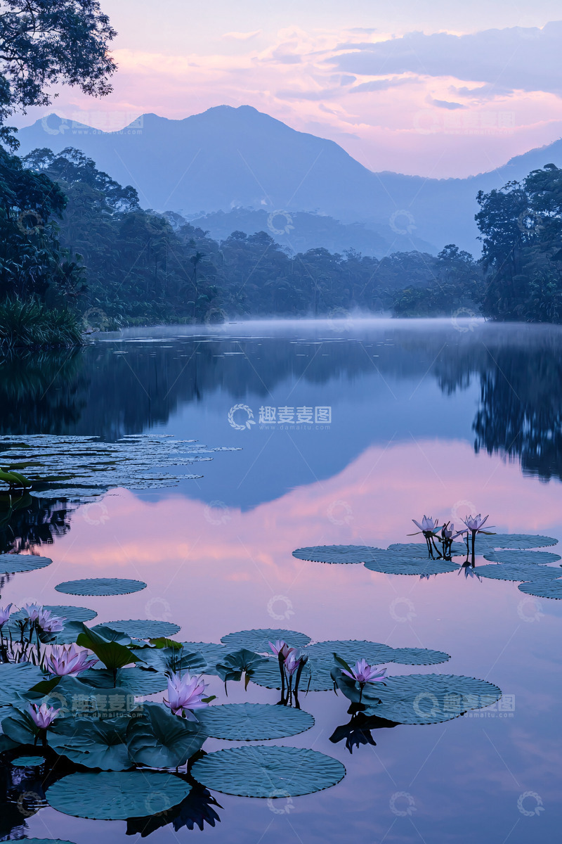 高清大图下载【趣麦麦图】宁静湖面粉色天空