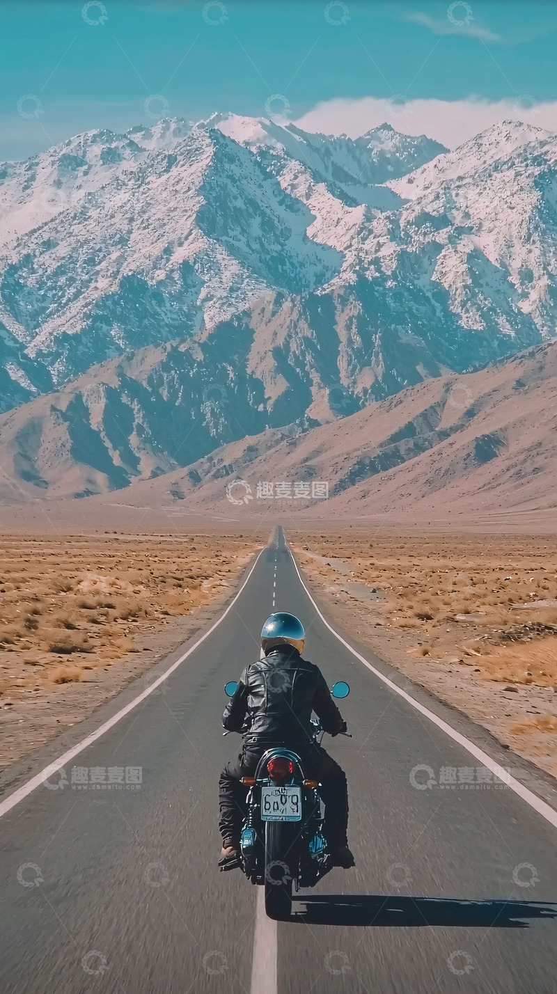 高清大图下载【趣麦麦图】摩托车骑行雪山公路