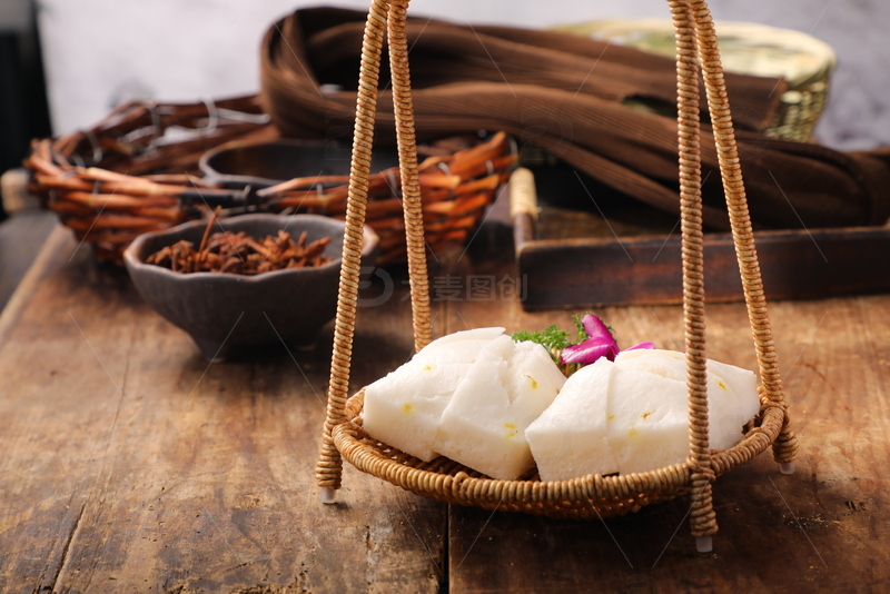 高清大图下载【趣麦麦图】师妹手打桂花糕1