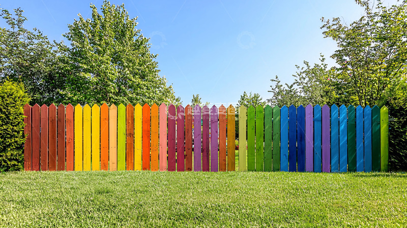 高清大图下载【趣麦麦图】彩虹色木栅栏